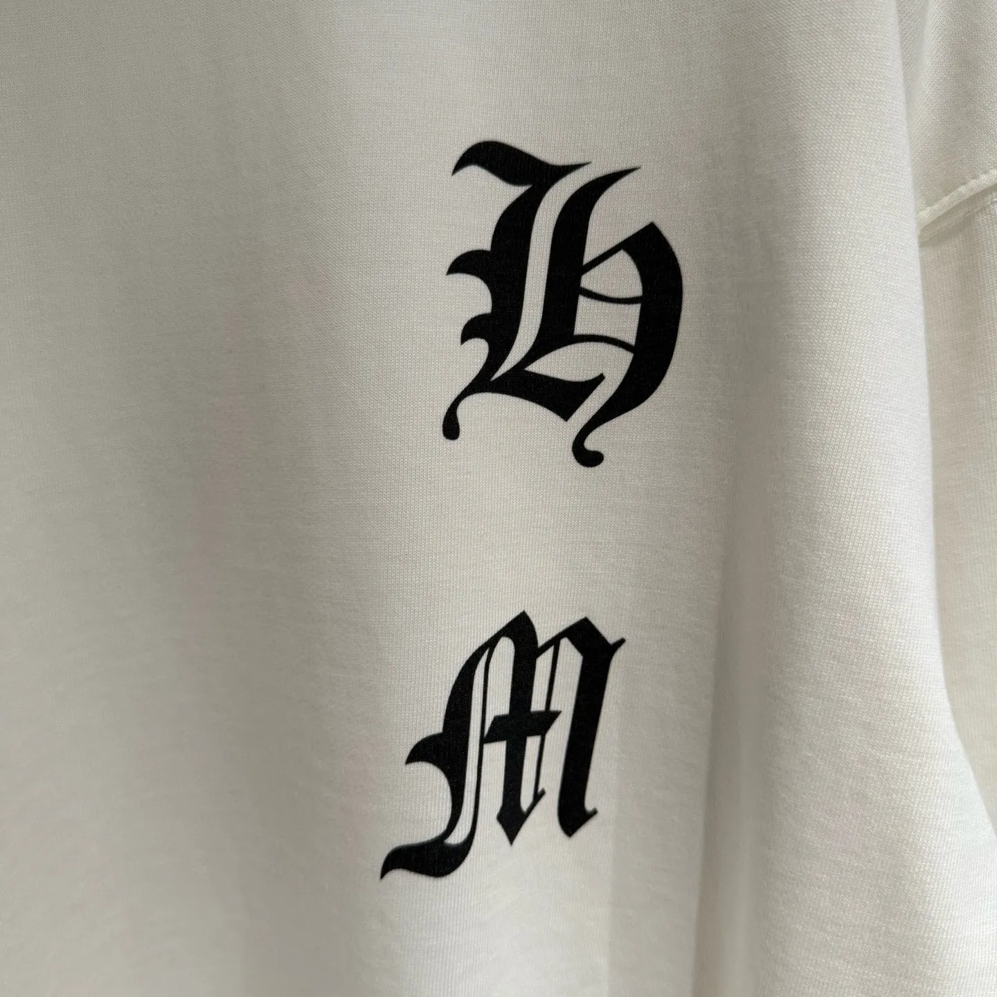 🅿️330 [Strict quality control] CH Croixin's new long-sleeved sweatshirt T-shirt. Heavy 340g double yarn fabric. Four flower positions on the front, back and left. Wash the whole garment twice. The four sides are frayed and torn. Heavy fabric. The neckline is made of icy Salona. Loose fit. Deep, wide and stylish. No deformation or shrinkage. 3 colors: black, white and gray. Size: M-2xl